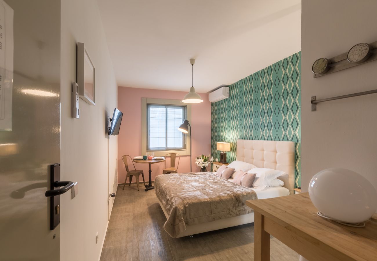 Estudio en Madrid - Apartamento Santa Ana Boutique III en Madrid