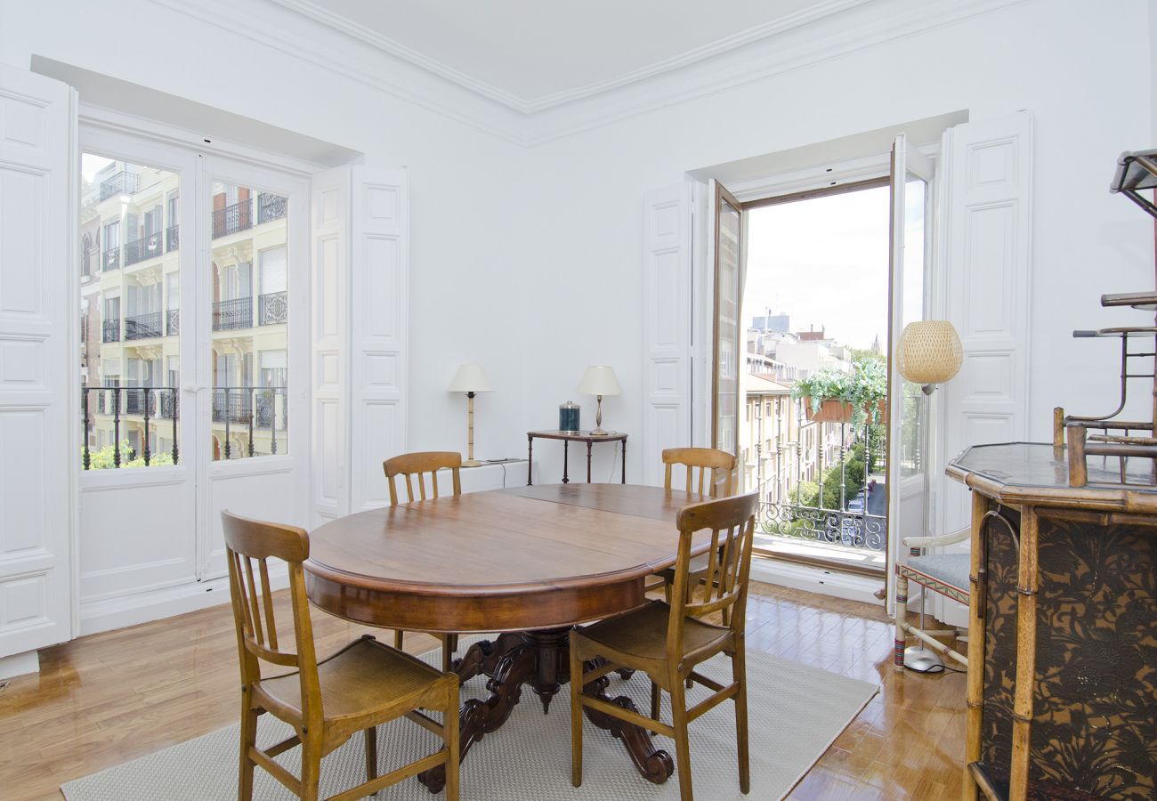 Apartment in Madrid -  Paseo del Prado II apartment in Madrid 