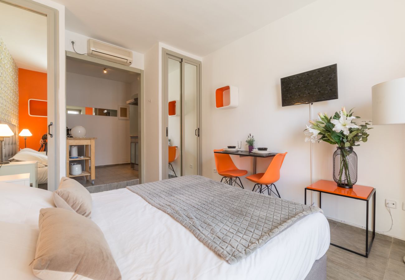 Studio in Madrid -  Santa Ana Boutique I apartment  in Madrid